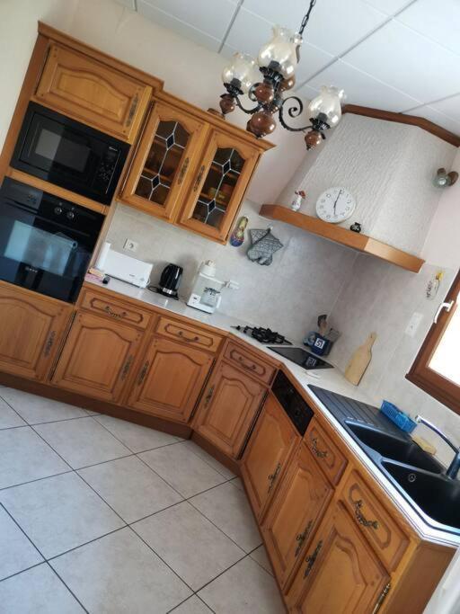Saint-Côme-dʼOlt Maison De Campagne Avec Lac Priveヴィラ エクステリア 写真